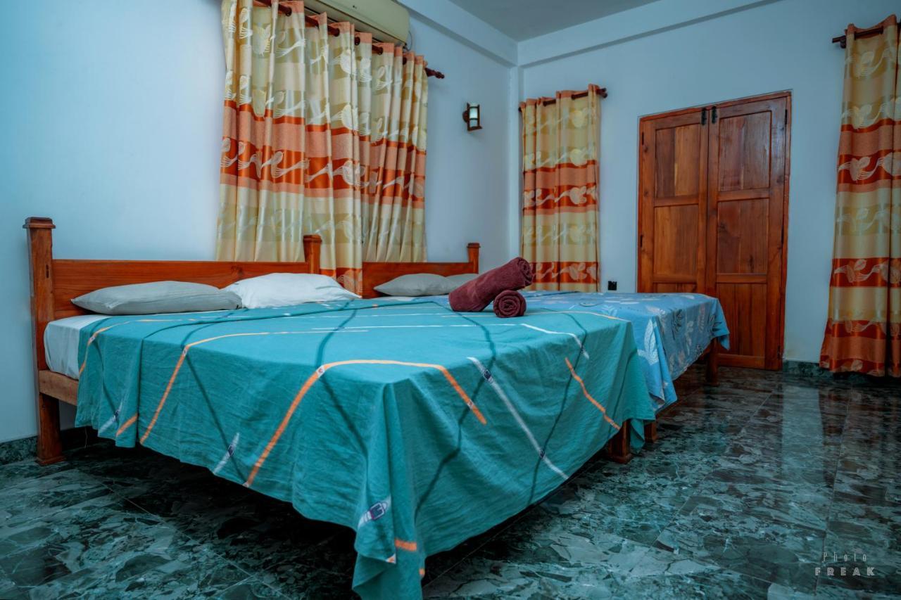 Hotel Athina & Restaurant Chilaw Εξωτερικό φωτογραφία